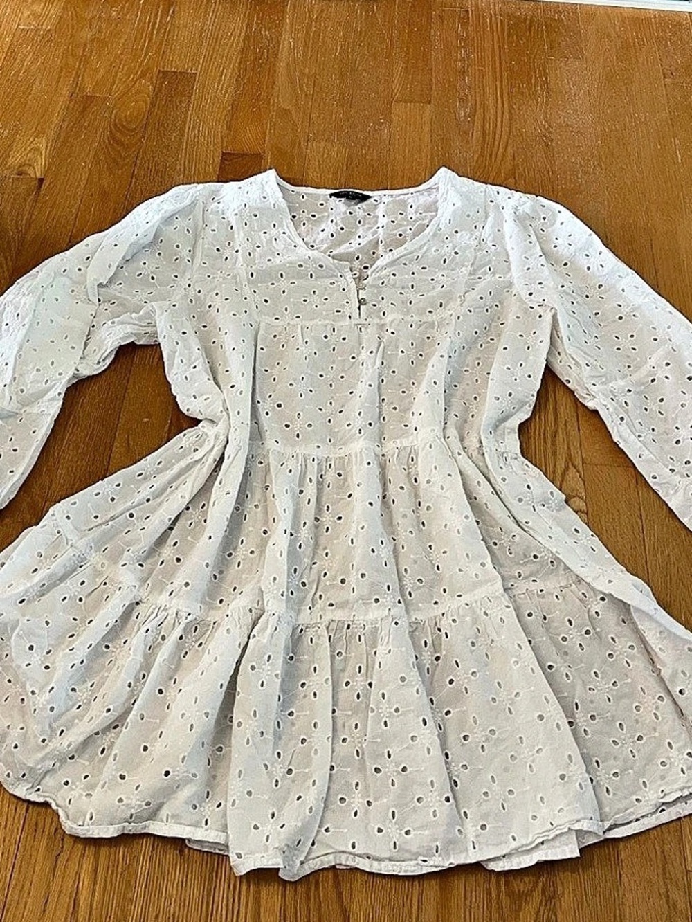 Lucky Brand Eyelet Floral Mini Dress in White Size Small Like New